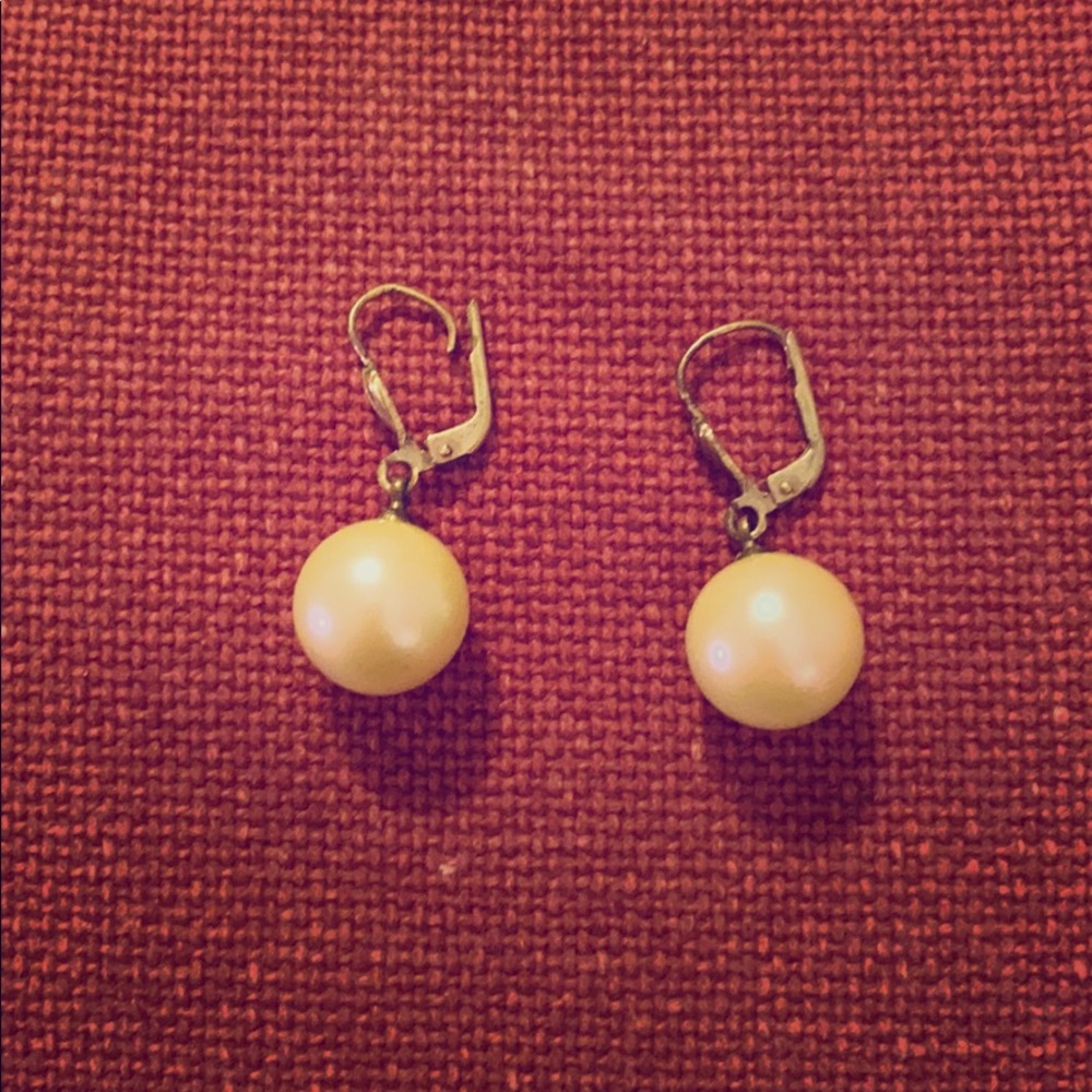 Vintage Costume Large Pearl Clip on Earrings